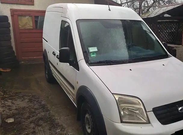 Белый Форд Турнео Коннект, объемом двигателя 0 л и пробегом 300 тыс. км за 4000 $, фото 1 на Automoto.ua