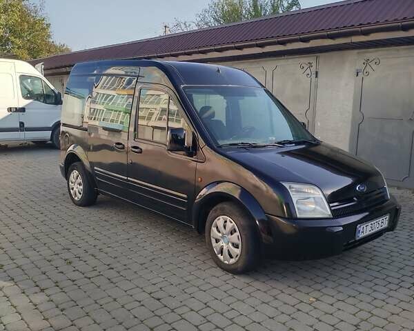 Чорний Форд Турнео Коннект, об'ємом двигуна 1.75 л та пробігом 284 тис. км за 4400 $, фото 12 на Automoto.ua