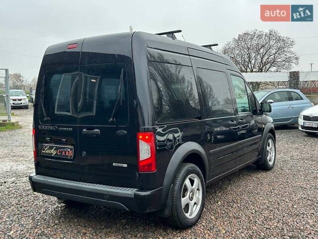 Черный Форд Турнео Коннект, объемом двигателя 1.8 л и пробегом 244 тыс. км за 7200 $, фото 4 на Automoto.ua