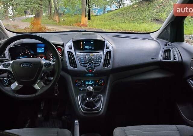 Черный Форд Турнео Коннект, объемом двигателя 1.6 л и пробегом 216 тыс. км за 11999 $, фото 20 на Automoto.ua