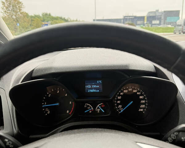 Черный Форд Турнео Коннект, объемом двигателя 1.6 л и пробегом 271 тыс. км за 10000 $, фото 5 на Automoto.ua