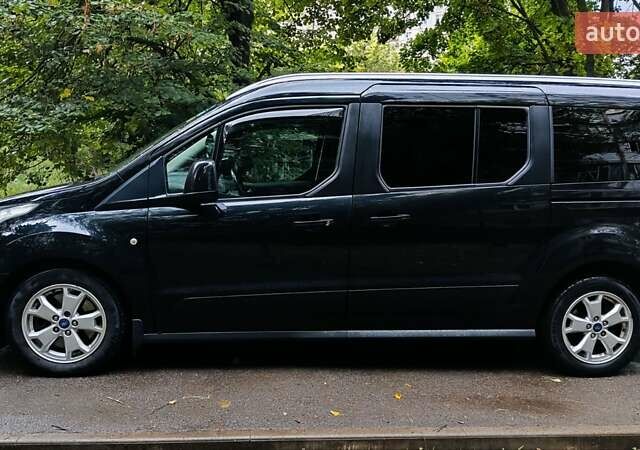 Черный Форд Турнео Коннект, объемом двигателя 1.6 л и пробегом 216 тыс. км за 11999 $, фото 1 на Automoto.ua