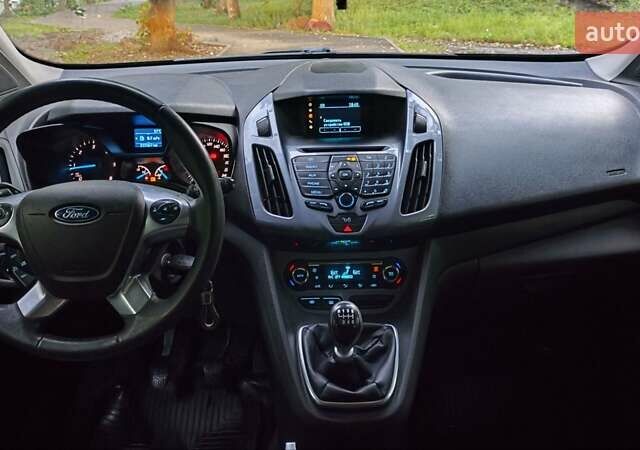 Черный Форд Турнео Коннект, объемом двигателя 1.6 л и пробегом 216 тыс. км за 11999 $, фото 19 на Automoto.ua