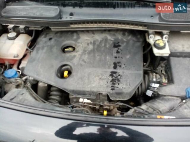 Черный Форд Турнео Коннект, объемом двигателя 1.56 л и пробегом 180 тыс. км за 13000 $, фото 5 на Automoto.ua