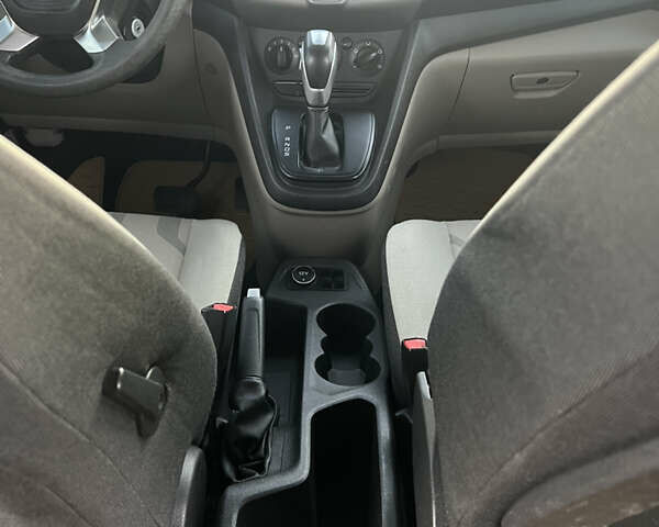 Коричневый Форд Турнео Коннект, объемом двигателя 0 л и пробегом 245 тыс. км за 12300 $, фото 14 на Automoto.ua