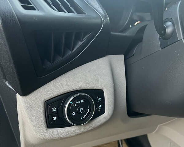 Коричневый Форд Турнео Коннект, объемом двигателя 0 л и пробегом 245 тыс. км за 12300 $, фото 19 на Automoto.ua