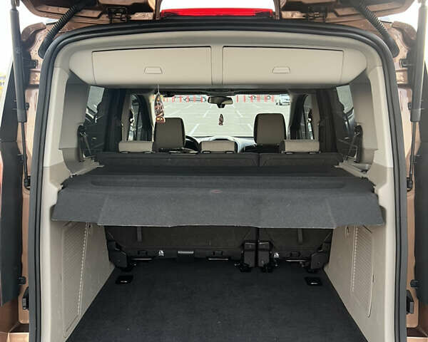 Коричневый Форд Турнео Коннект, объемом двигателя 0 л и пробегом 245 тыс. км за 12300 $, фото 9 на Automoto.ua