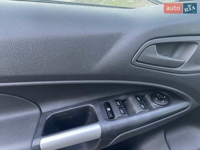 Коричневый Форд Турнео Коннект, объемом двигателя 1.56 л и пробегом 220 тыс. км за 11650 $, фото 8 на Automoto.ua