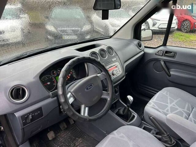 Форд Турнео Коннект, объемом двигателя 1.8 л и пробегом 244 тыс. км за 7200 $, фото 13 на Automoto.ua