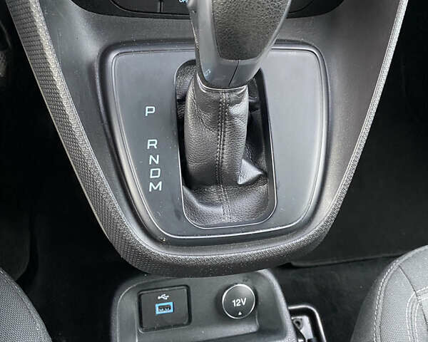 Форд Турнео Коннект, объемом двигателя 1.5 л и пробегом 141 тыс. км за 19099 $, фото 35 на Automoto.ua