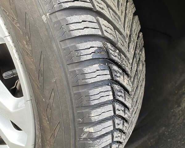 Форд Турнео Коннект, объемом двигателя 1.5 л и пробегом 141 тыс. км за 19099 $, фото 18 на Automoto.ua