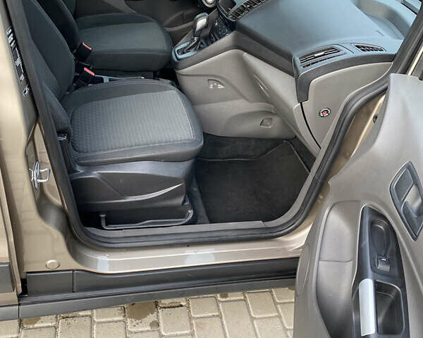 Форд Турнео Коннект, объемом двигателя 1.5 л и пробегом 141 тыс. км за 19099 $, фото 21 на Automoto.ua