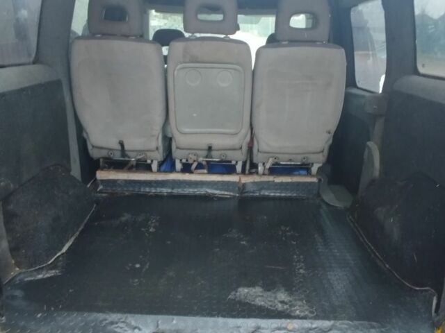 Желтый Форд Турнео Коннект, объемом двигателя 0 л и пробегом 403 тыс. км за 2600 $, фото 16 на Automoto.ua