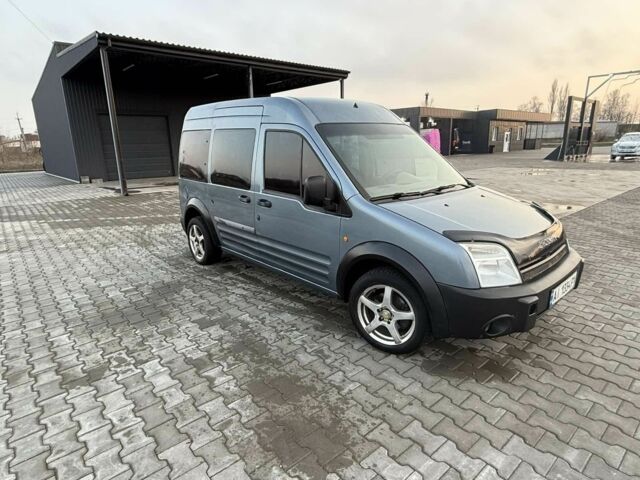 Серый Форд Турнео Коннект, объемом двигателя 1.8 л и пробегом 230 тыс. км за 3700 $, фото 2 на Automoto.ua