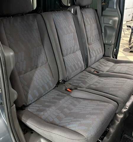 Серый Форд Турнео Коннект, объемом двигателя 1.76 л и пробегом 270 тыс. км за 5300 $, фото 15 на Automoto.ua