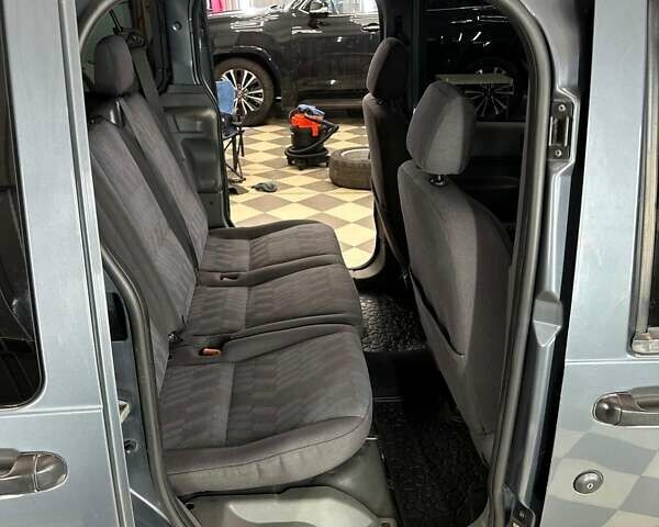 Серый Форд Турнео Коннект, объемом двигателя 1.76 л и пробегом 270 тыс. км за 5300 $, фото 11 на Automoto.ua