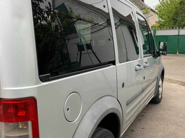 Серый Форд Турнео Коннект, объемом двигателя 1.8 л и пробегом 153 тыс. км за 4500 $, фото 11 на Automoto.ua