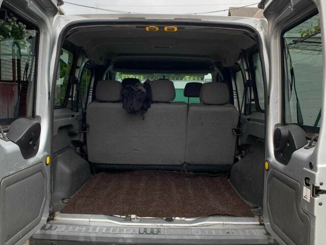 Серый Форд Турнео Коннект, объемом двигателя 1.8 л и пробегом 153 тыс. км за 4500 $, фото 8 на Automoto.ua