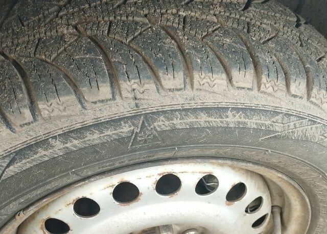 Серый Форд Турнео Коннект, объемом двигателя 0 л и пробегом 300 тыс. км за 3500 $, фото 5 на Automoto.ua