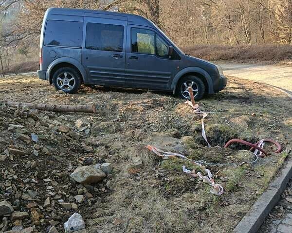 Серый Форд Турнео Коннект, объемом двигателя 1.8 л и пробегом 600 тыс. км за 3900 $, фото 6 на Automoto.ua