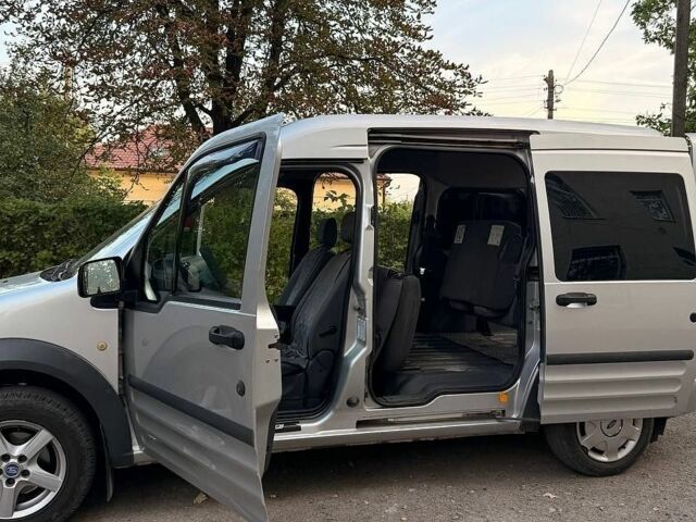 Сірий Форд Турнео Коннект, об'ємом двигуна 1.76 л та пробігом 433 тис. км за 6555 $, фото 19 на Automoto.ua