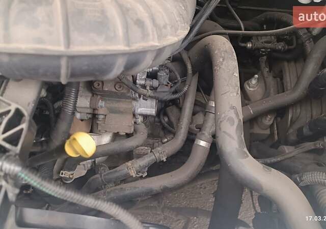 Сірий Форд Турнео Коннект, об'ємом двигуна 2.2 л та пробігом 179 тис. км за 13000 $, фото 10 на Automoto.ua