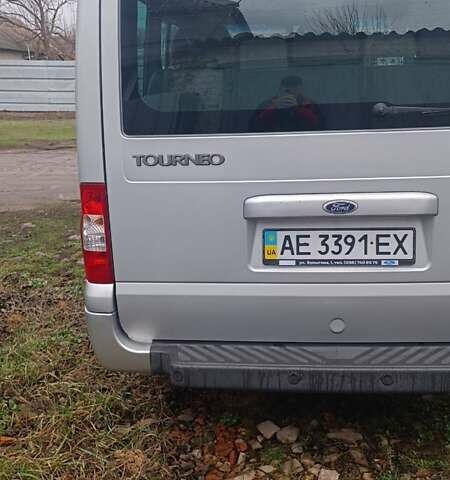 Сірий Форд Турнео Коннект, об'ємом двигуна 2.2 л та пробігом 179 тис. км за 13000 $, фото 5 на Automoto.ua