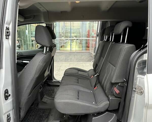 Сірий Форд Турнео Коннект, об'ємом двигуна 1.56 л та пробігом 58 тис. км за 14979 $, фото 12 на Automoto.ua