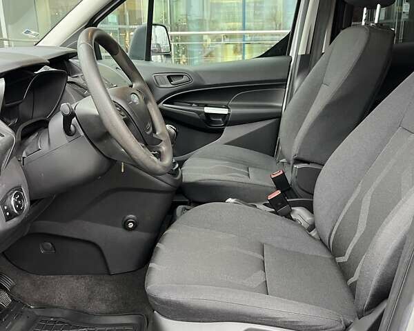 Сірий Форд Турнео Коннект, об'ємом двигуна 1.56 л та пробігом 58 тис. км за 14979 $, фото 27 на Automoto.ua