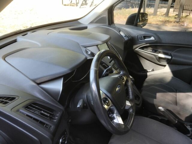 Серый Форд Турнео Коннект, объемом двигателя 2.5 л и пробегом 165 тыс. км за 11000 $, фото 18 на Automoto.ua