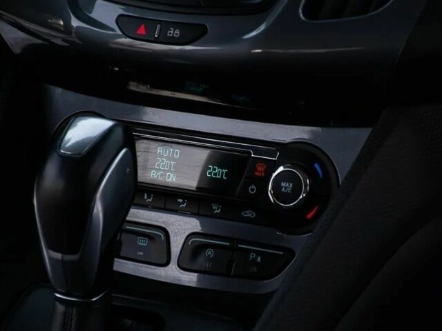 Серый Форд Турнео Коннект, объемом двигателя 1.5 л и пробегом 157 тыс. км за 8700 $, фото 23 на Automoto.ua