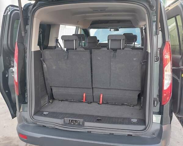 Серый Форд Турнео Коннект, объемом двигателя 1.56 л и пробегом 275 тыс. км за 10500 $, фото 25 на Automoto.ua