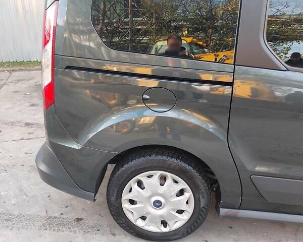 Серый Форд Турнео Коннект, объемом двигателя 1.56 л и пробегом 275 тыс. км за 10500 $, фото 7 на Automoto.ua