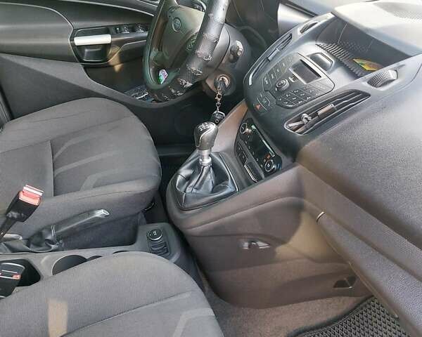 Серый Форд Турнео Коннект, объемом двигателя 1.56 л и пробегом 275 тыс. км за 10500 $, фото 16 на Automoto.ua