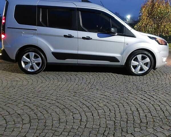 Серый Форд Турнео Коннект, объемом двигателя 1.5 л и пробегом 236 тыс. км за 20500 $, фото 15 на Automoto.ua