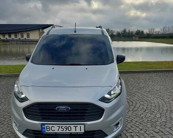 Серый Форд Турнео Коннект, объемом двигателя 1.5 л и пробегом 236 тыс. км за 20500 $, фото 39 на Automoto.ua