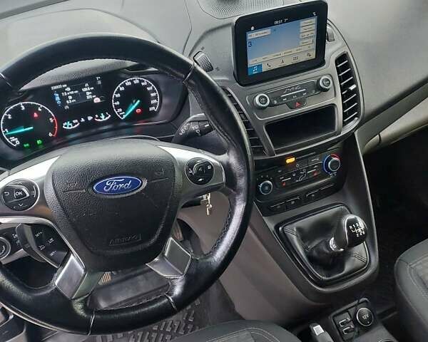 Серый Форд Турнео Коннект, объемом двигателя 1.5 л и пробегом 236 тыс. км за 20500 $, фото 46 на Automoto.ua