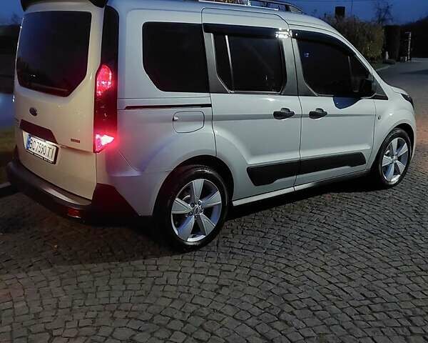 Серый Форд Турнео Коннект, объемом двигателя 1.5 л и пробегом 236 тыс. км за 20500 $, фото 18 на Automoto.ua