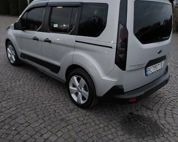 Серый Форд Турнео Коннект, объемом двигателя 1.5 л и пробегом 236 тыс. км за 20500 $, фото 19 на Automoto.ua