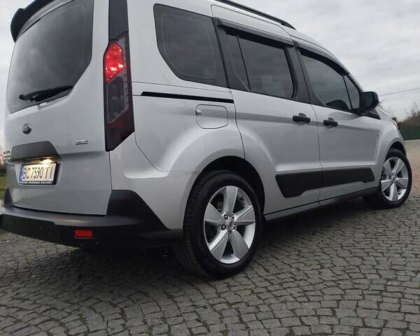 Серый Форд Турнео Коннект, объемом двигателя 1.5 л и пробегом 236 тыс. км за 20500 $, фото 30 на Automoto.ua