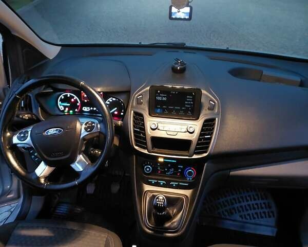 Серый Форд Турнео Коннект, объемом двигателя 1.5 л и пробегом 236 тыс. км за 20500 $, фото 40 на Automoto.ua