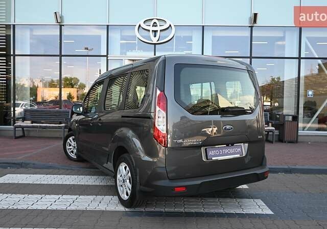 Серый Форд Турнео Коннект, объемом двигателя 1.56 л и пробегом 49 тыс. км за 18323 $, фото 1 на Automoto.ua