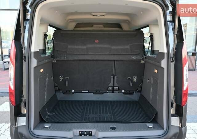 Серый Форд Турнео Коннект, объемом двигателя 1.56 л и пробегом 49 тыс. км за 18323 $, фото 9 на Automoto.ua