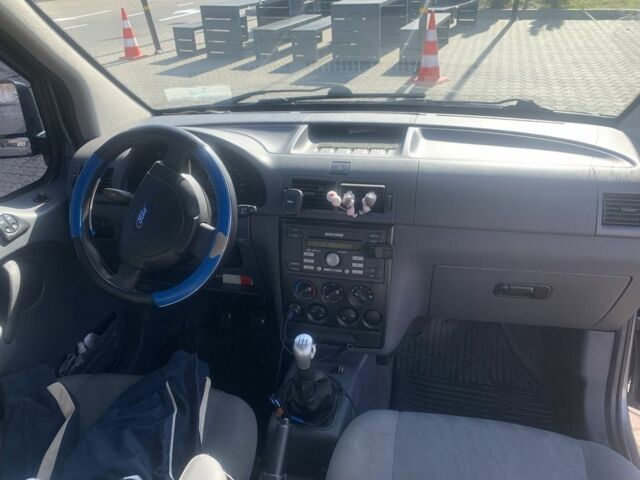 Сірий Форд Турнео Коннект, об'ємом двигуна 1.8 л та пробігом 411 тис. км за 4000 $, фото 5 на Automoto.ua