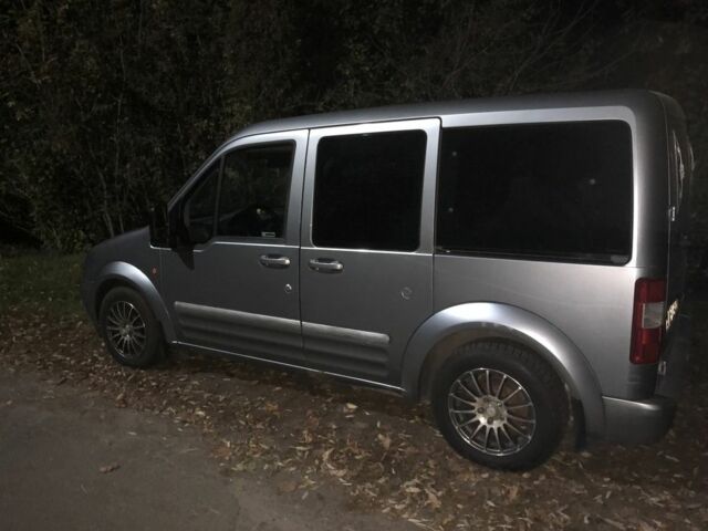 Серый Форд Турнео Коннект, объемом двигателя 1.8 л и пробегом 270 тыс. км за 3000 $, фото 8 на Automoto.ua