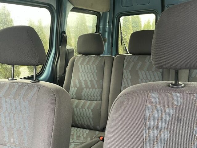 Синий Форд Турнео Коннект, объемом двигателя 1.8 л и пробегом 348 тыс. км за 4200 $, фото 15 на Automoto.ua