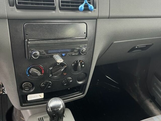 Синий Форд Турнео Коннект, объемом двигателя 1.8 л и пробегом 348 тыс. км за 4200 $, фото 9 на Automoto.ua