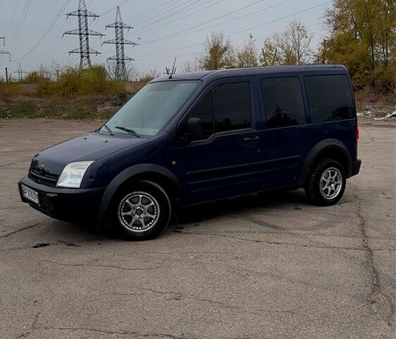 Синий Форд Турнео Коннект, объемом двигателя 1.8 л и пробегом 450 тыс. км за 4100 $, фото 1 на Automoto.ua