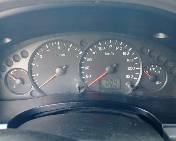 Синий Форд Турнео Коннект, объемом двигателя 1.8 л и пробегом 328 тыс. км за 3700 $, фото 7 на Automoto.ua