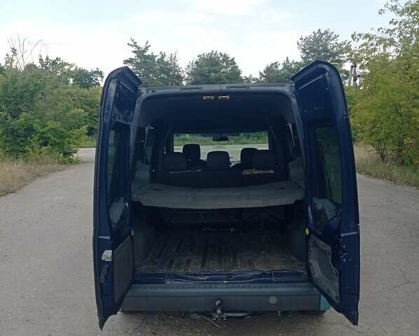 Синий Форд Турнео Коннект, объемом двигателя 1.8 л и пробегом 328 тыс. км за 3700 $, фото 5 на Automoto.ua